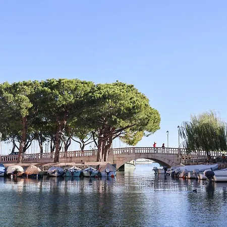 Apartment Gioiella Pool Pet Friendlyby Al Desenzano del Garda